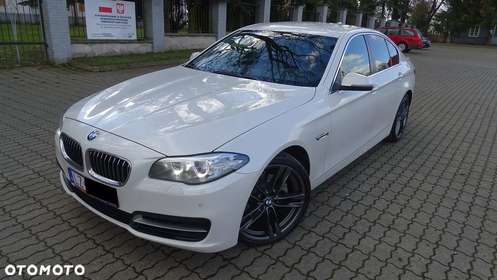 BMW Seria 5 520d Sport - 1