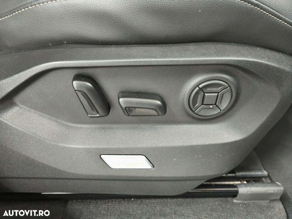 Volkswagen Touareg 3.0 V6 TDI 4Motion DPF Automatik R-Line - 15