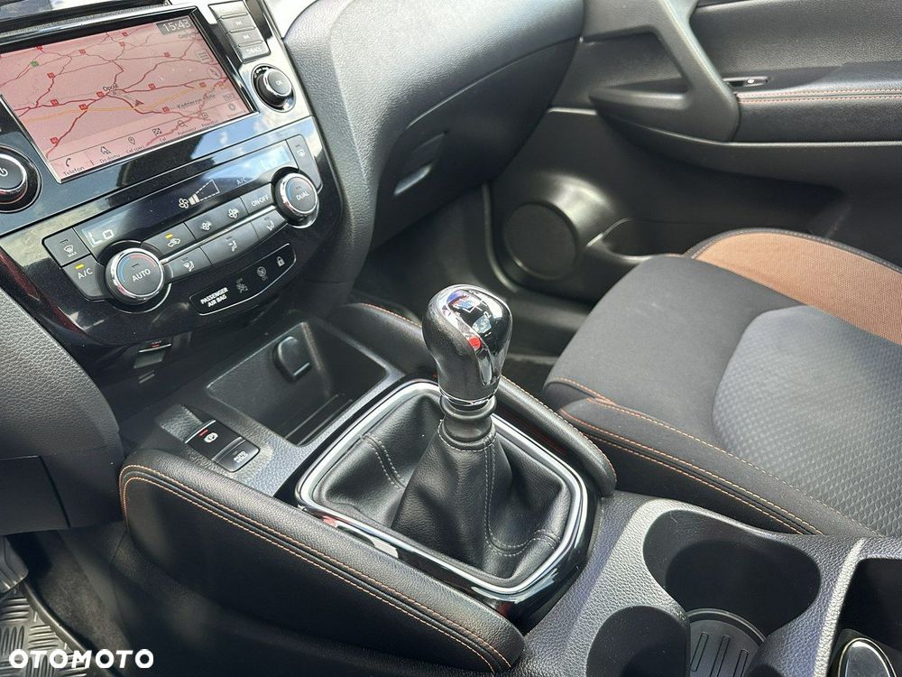Nissan Qashqai 1.7 dCi N-Connecta - 25