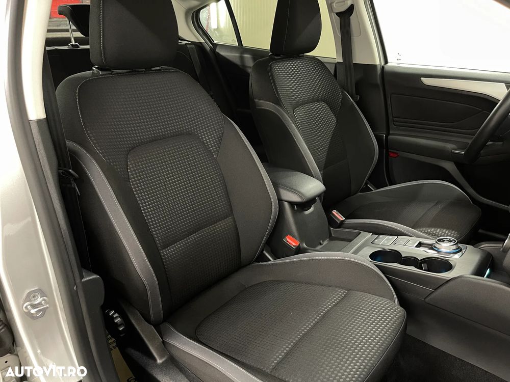 Ford Focus 1.0 EcoBoost Trend Edition - 10