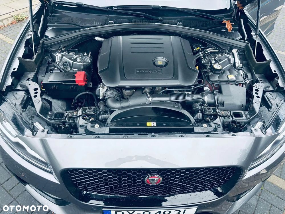 Jaguar F-Pace 2.0 i4D AWD R-Sport - 7