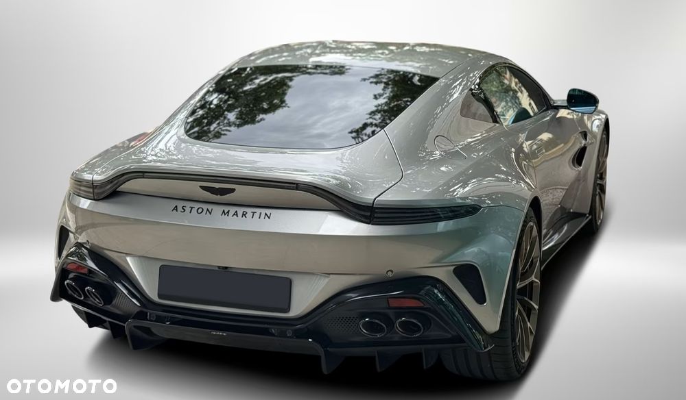 Aston Martin Vantage - 3