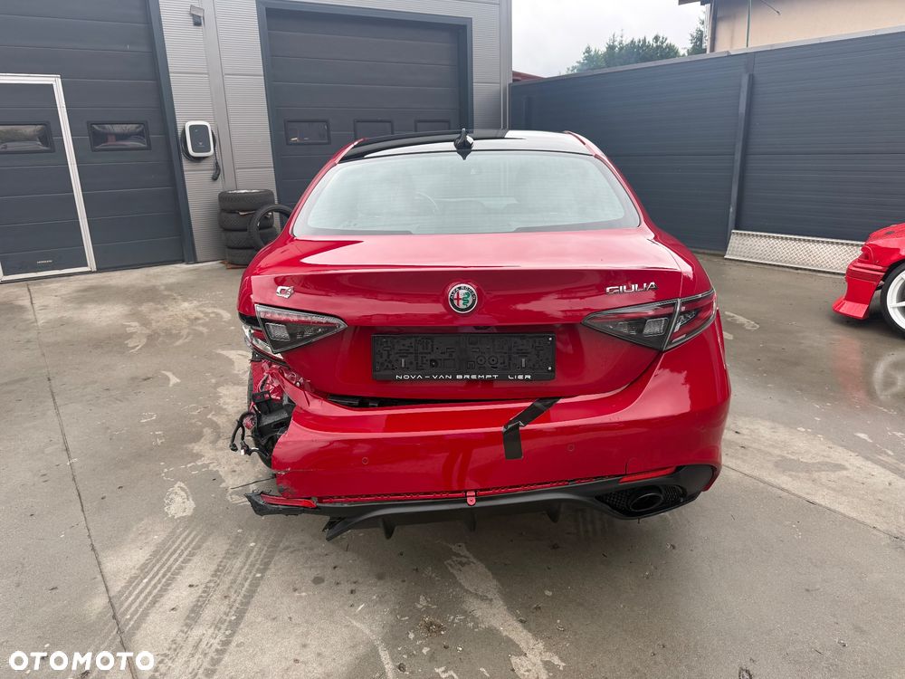 Alfa Romeo Giulia 2.0 Turbo Super Q4 - 7