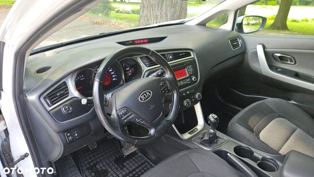 Kia Ceed - 7