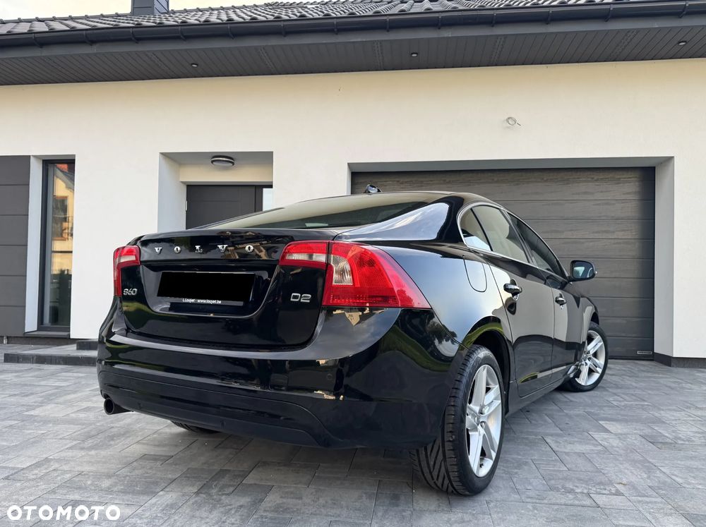Volvo S60 D2 Summum - 4