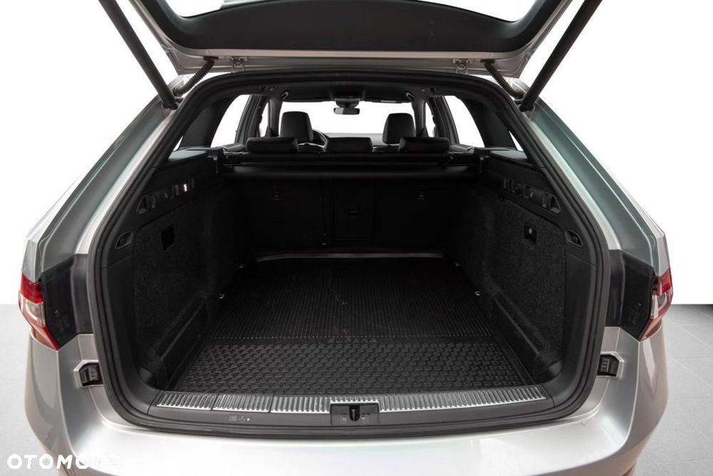 Skoda Superb 2.0 TDI 4x4 DSG L&K - 10