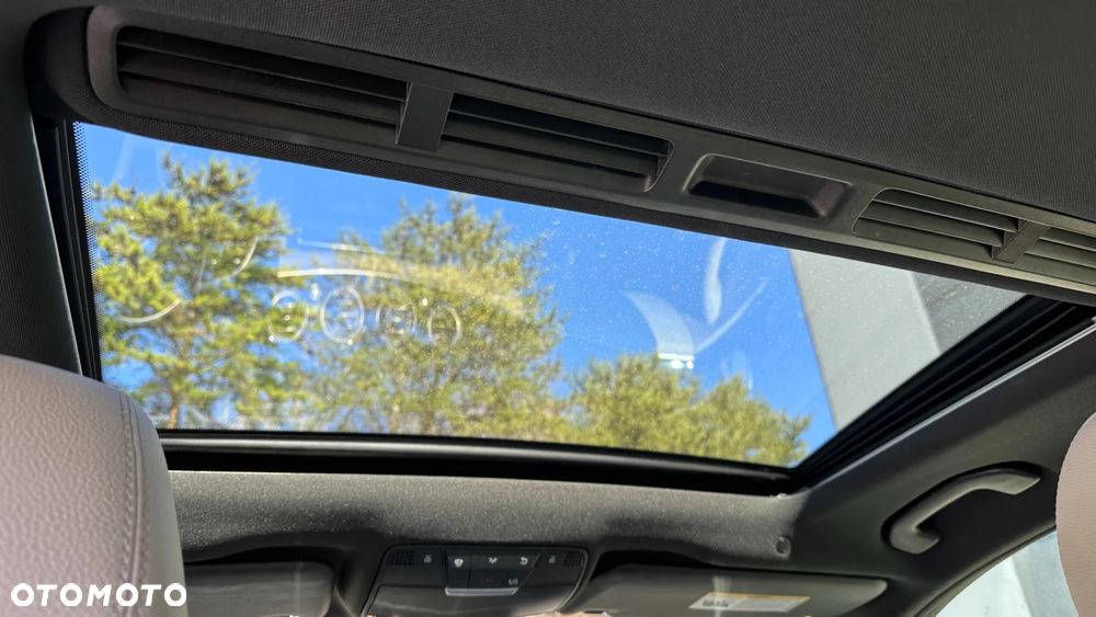 Mercedes-Benz Klasa E - 25