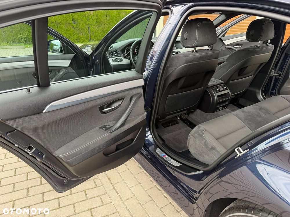 BMW Seria 5 520i Sport-Aut - 20