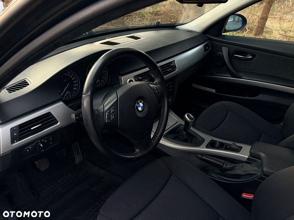 BMW Seria 3 318i Edition Lifestyle - 10