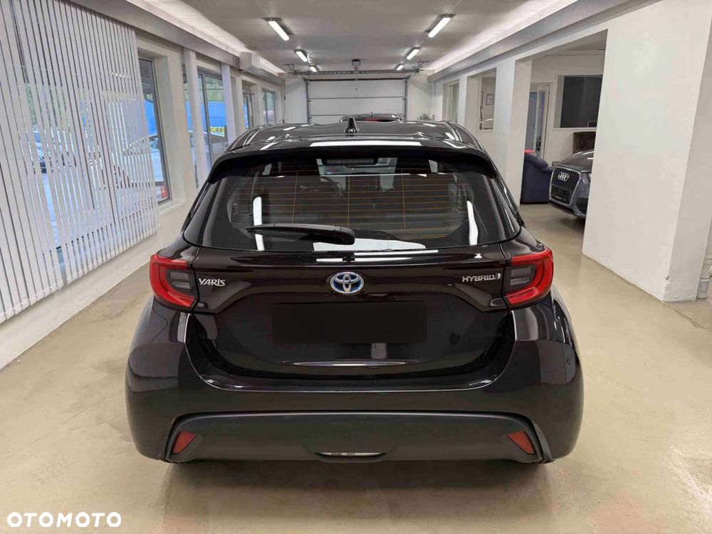 Toyota Yaris Hybrid 1.5 Active - 8