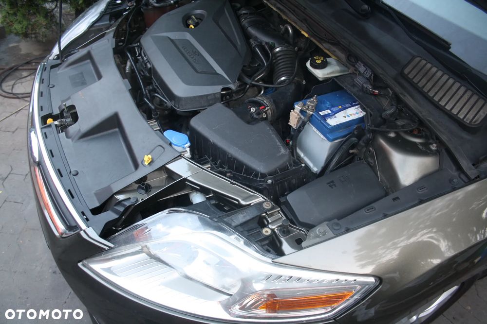 Ford Mondeo 1.6 T Gold X Plus - 25