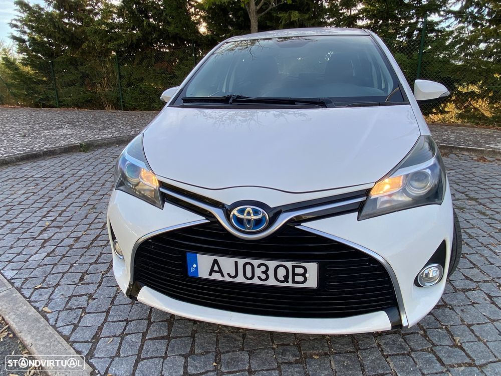 Toyota Yaris 1.5 HSD Comfort+P.Techno - 3