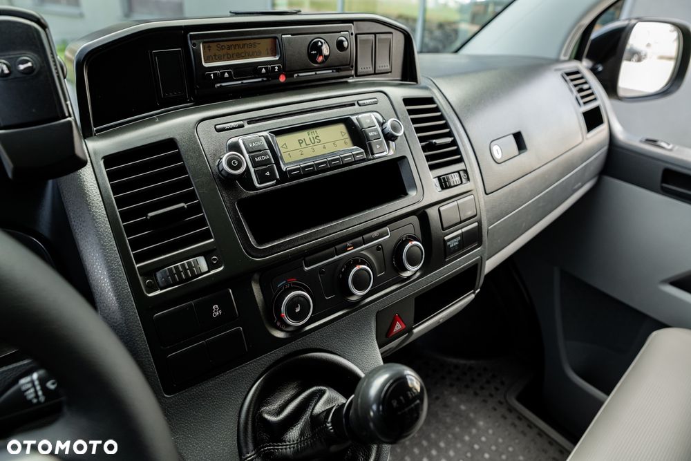 Volkswagen Transporter - 22