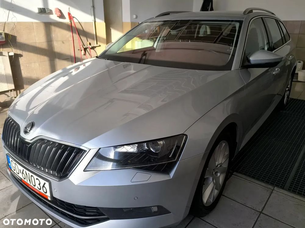 Skoda Superb 2.0 TDI SCR 4x4 Style DSG - 17