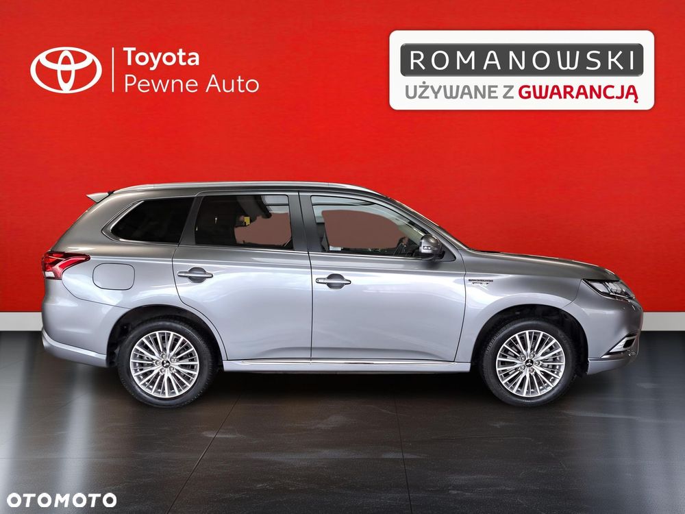 Mitsubishi Outlander - 7