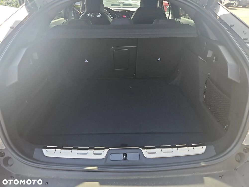 Peugeot 408 - 13