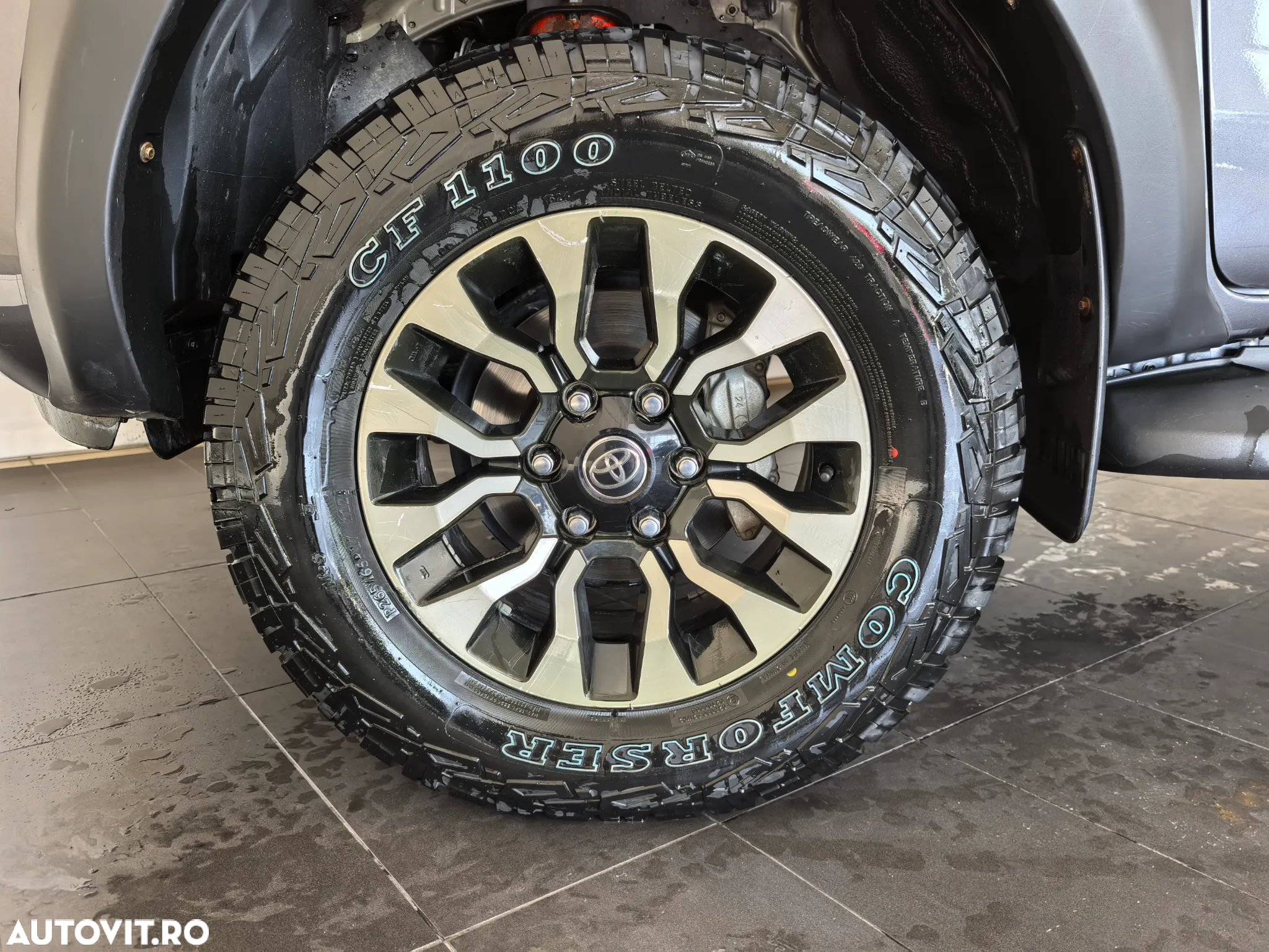 Toyota Hilux 2.8D 204CP 4x4 Double Cab AT GR Sport - 5