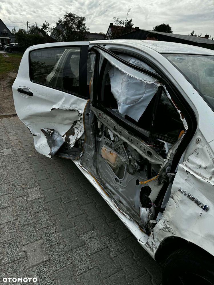Toyota Yaris - 13