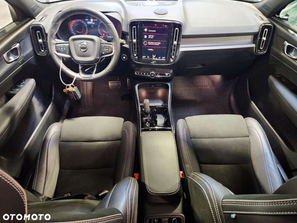 Volvo XC 40 - 11