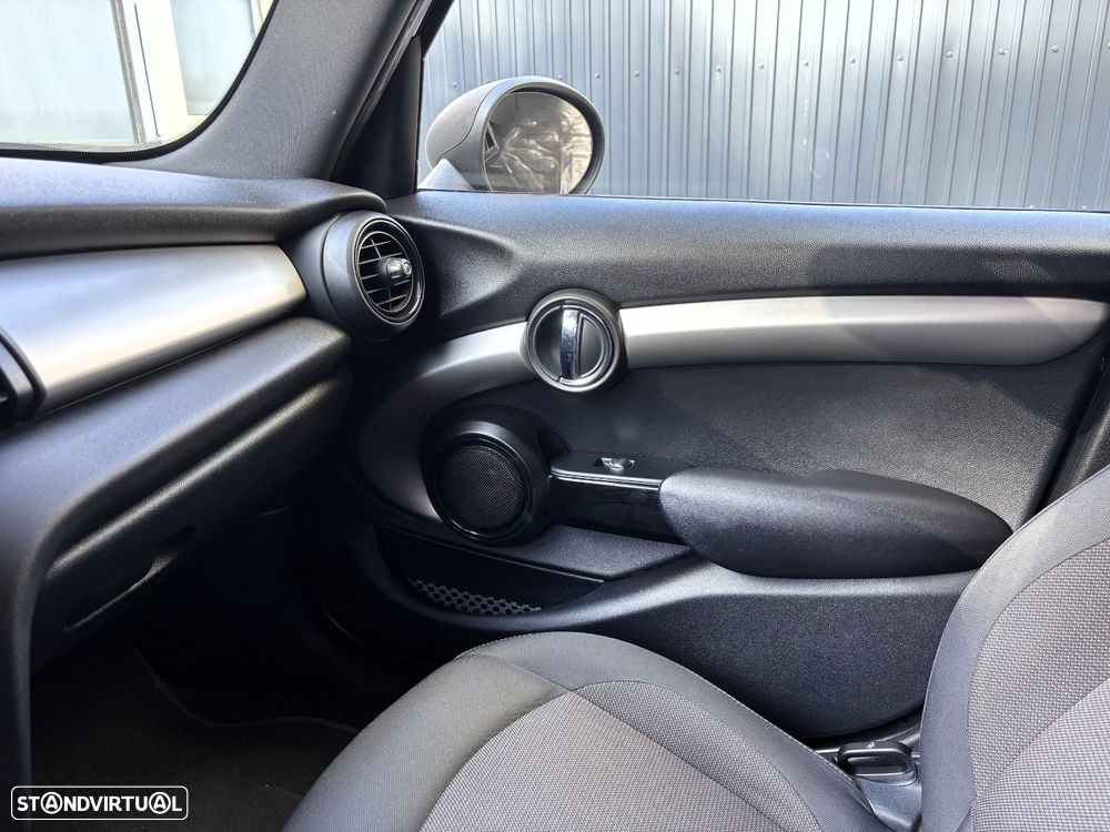 MINI 5 Portas One D - 13