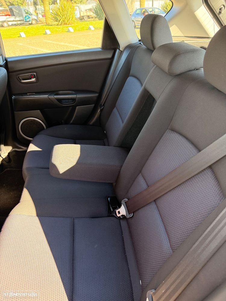 Mazda 3 Hatchback MZ-CD 1.6 Exclusive - 22