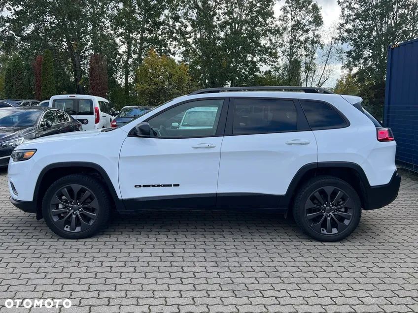 Jeep Cherokee - 6
