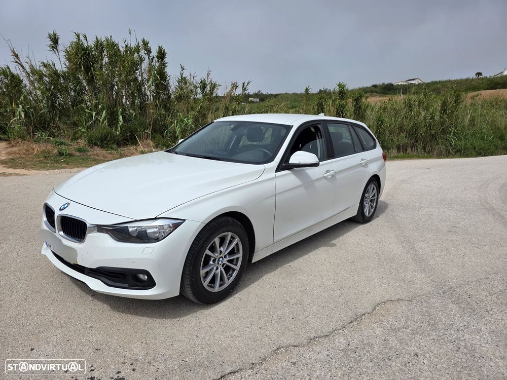 BMW 320 d Auto - 2