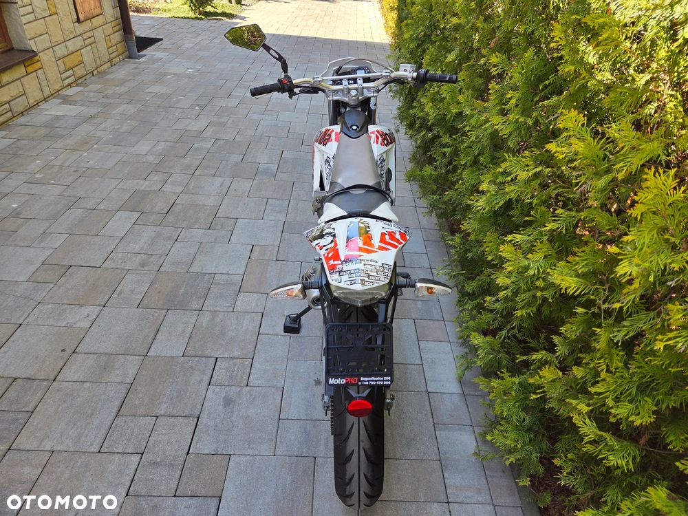 Aprilia SX - 10