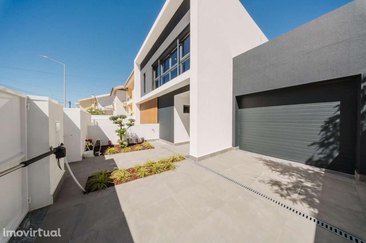 Moradia T5 de Luxo com Piscina e Vista Panorâmica em Mealhada, Loures - Grande imagem: 2/59