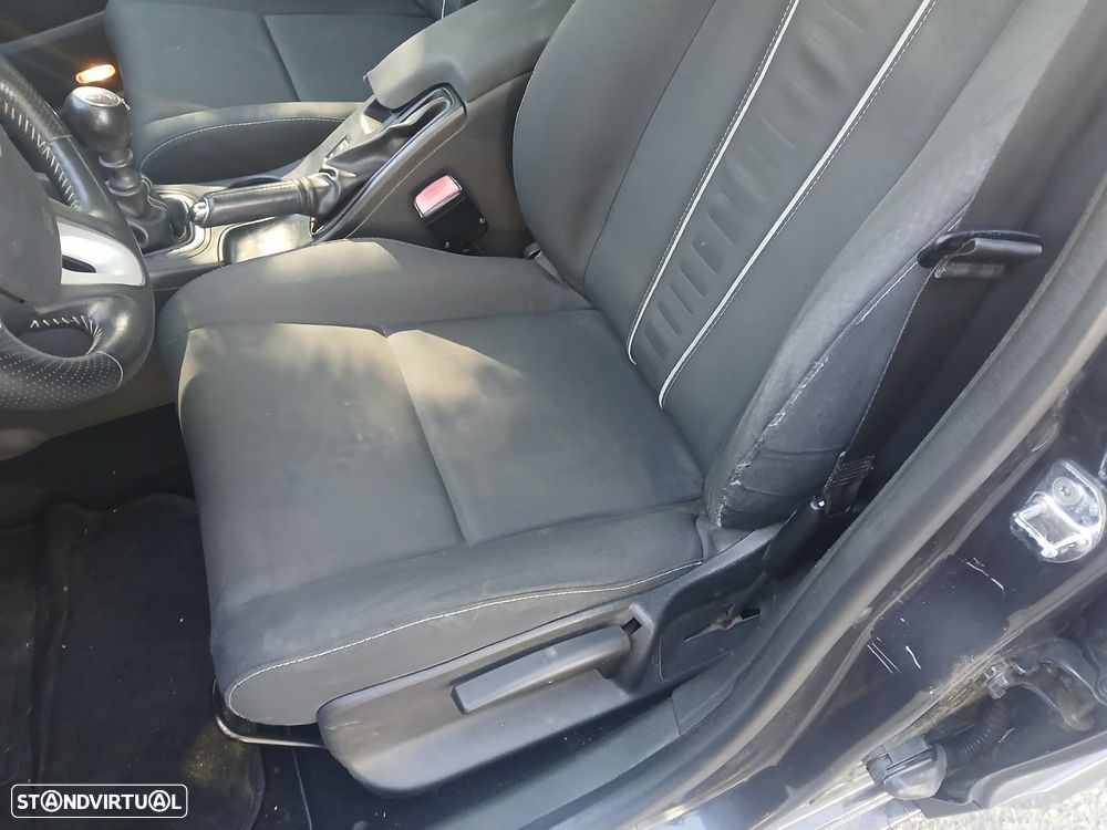 Renault Mégane Sport Tourer 1.5 dCi Dynamique SS - 9