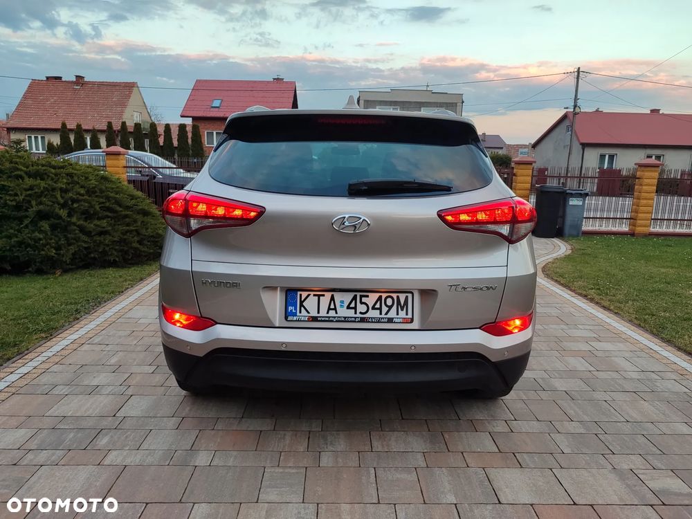 Hyundai Tucson blue 1.7 CRDi 2WD Style - 9