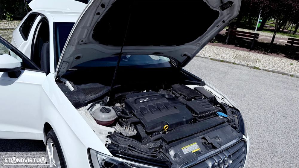 Audi A3 1.6 TDI (clean diesel) S tronic Attraction - 15