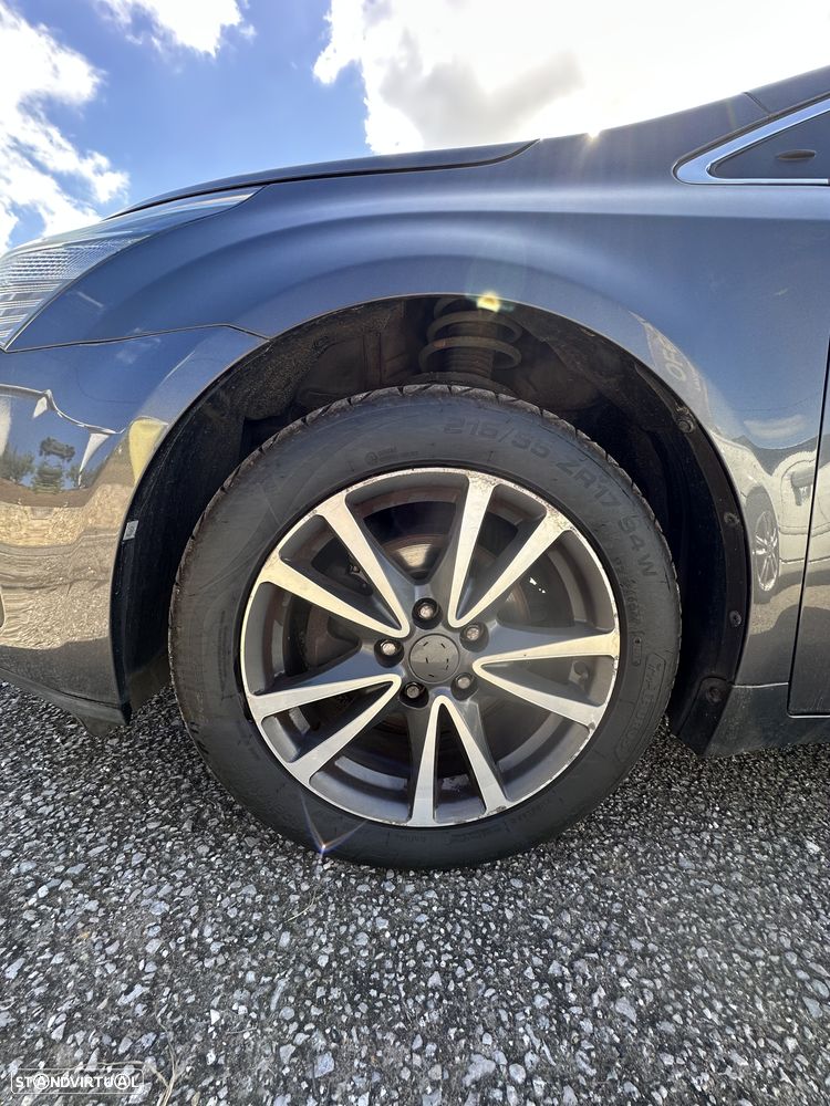 Toyota Avensis SD 2.0 D-4D Comfort - 4
