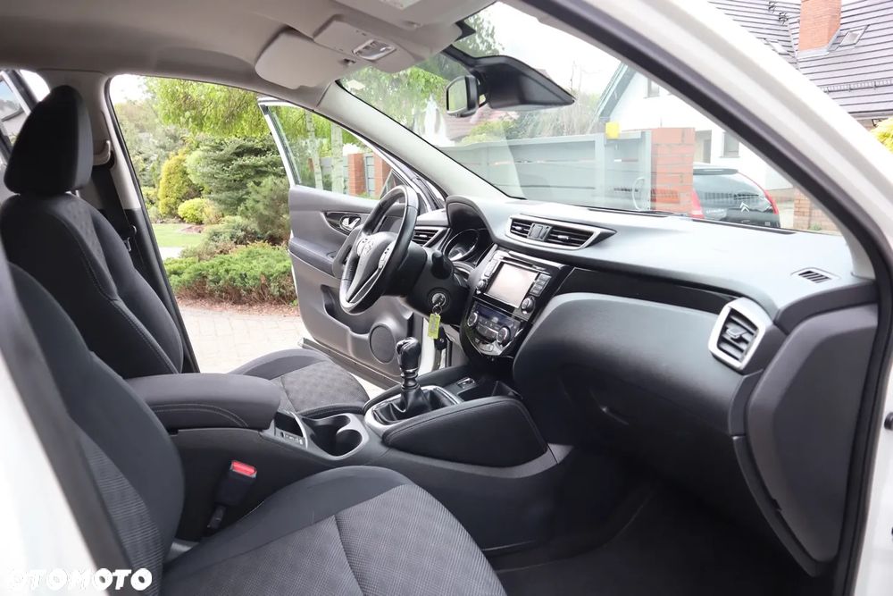 Nissan Qashqai 1.6 dCi 4x4 Acenta S&S - 10