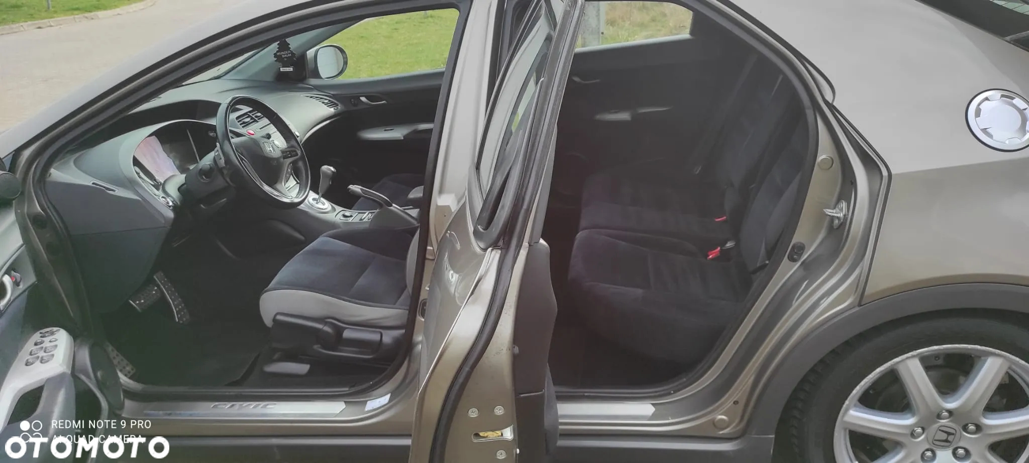 Honda Civic 1.8 Executive - 12