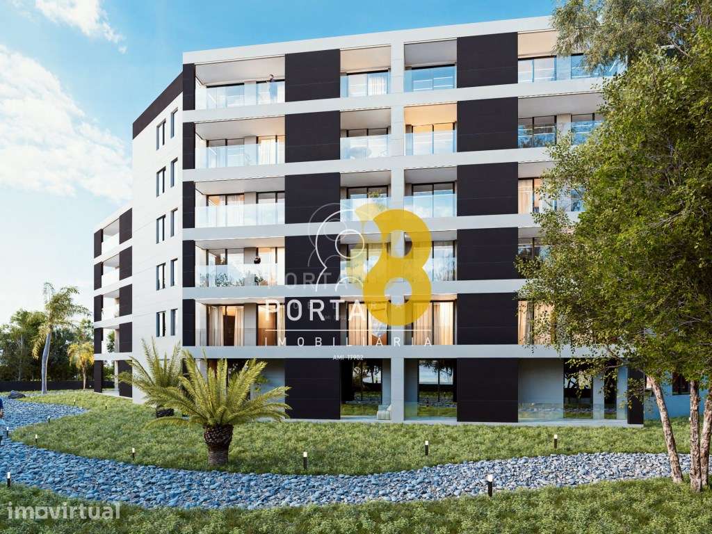 T3 com 2 Varandas e Garagem - Pedrouços - Grande imagem: 4/40