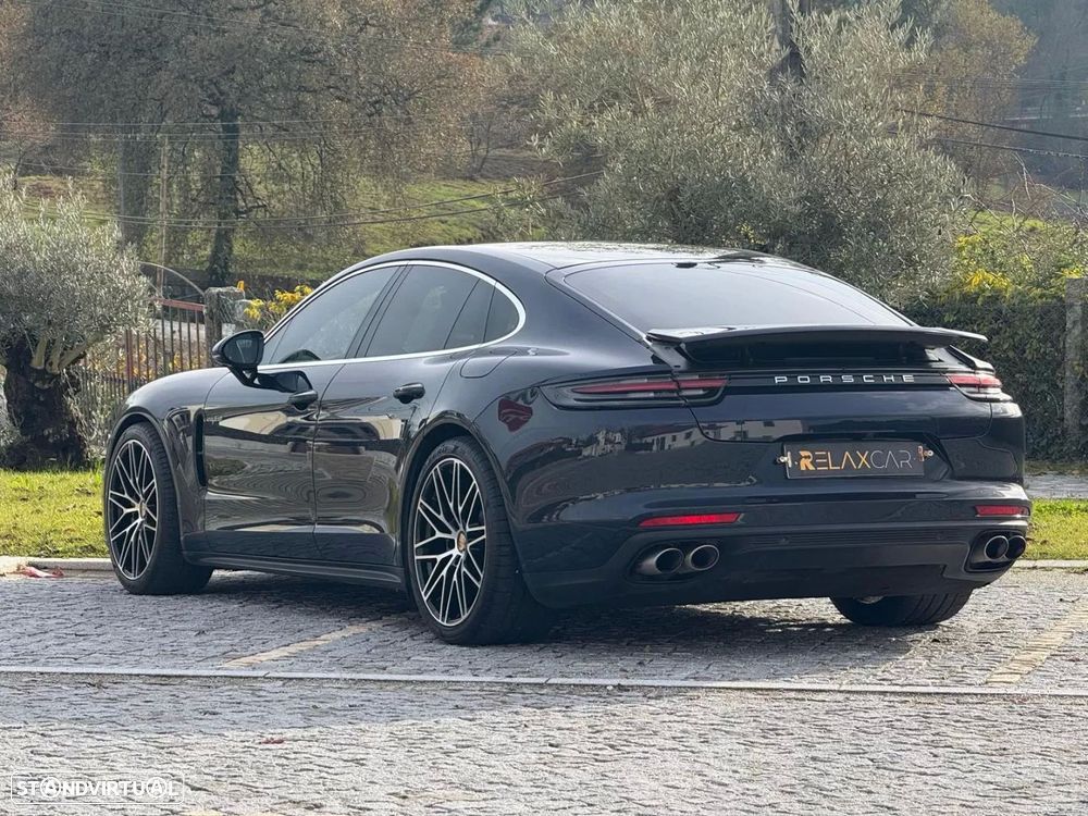 Porsche Panamera 4 E-Hybrid - 36