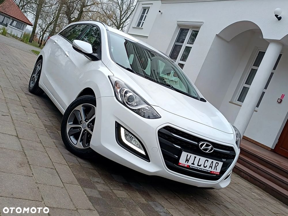 Hyundai i30 blue Kombi 1.6 GDi Style - 6