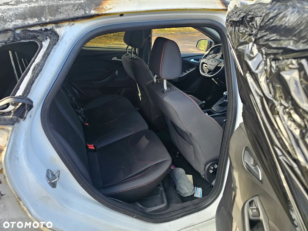Ford Focus 1.5 EcoBoost STart-Stopp-System ST-LINE - 21