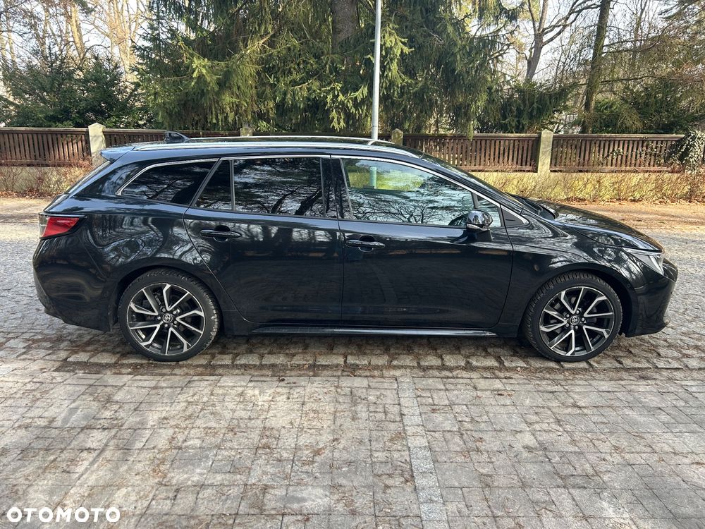 Toyota Corolla 2.0 Hybrid Executive - 14