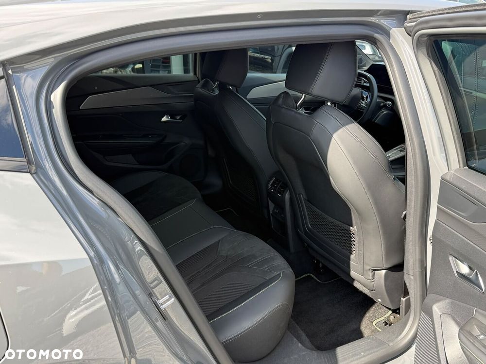 Peugeot 408 2025