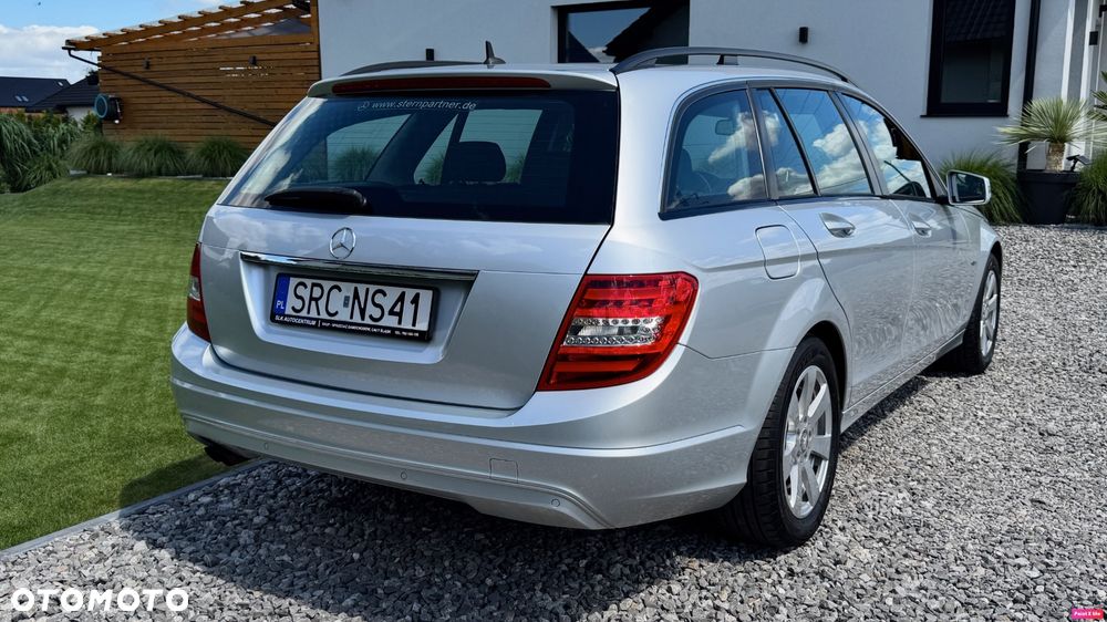 Mercedes-Benz Klasa C 180 CGI BlueEFFICIENCY Elegance - 15