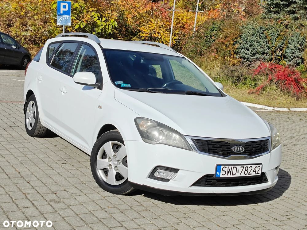 Kia Ceed 1.6 CRDi 90 ISG Spirit - 3