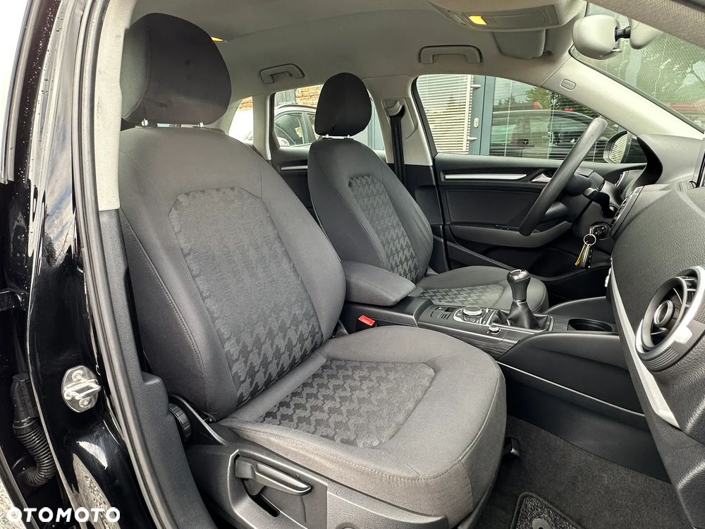 Audi A3 Sportback 1.6 TDI - 33