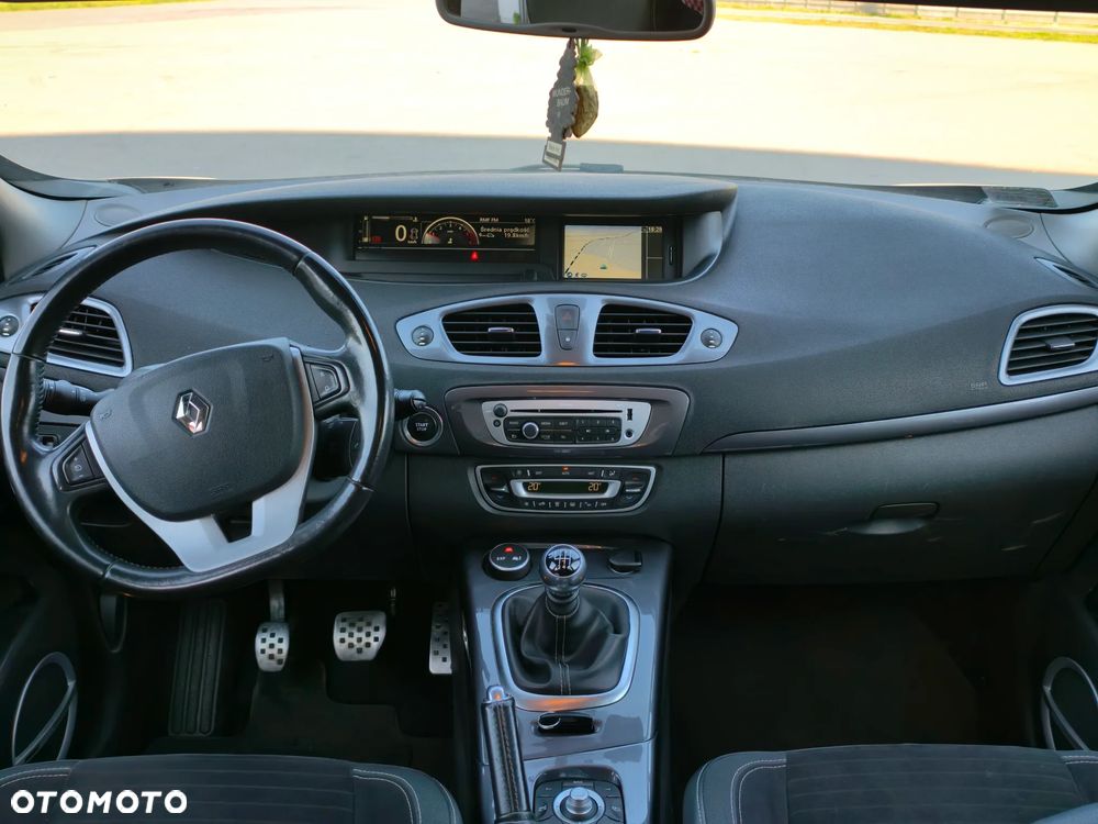Renault Scenic dCi 110 Xmod Paris - 23