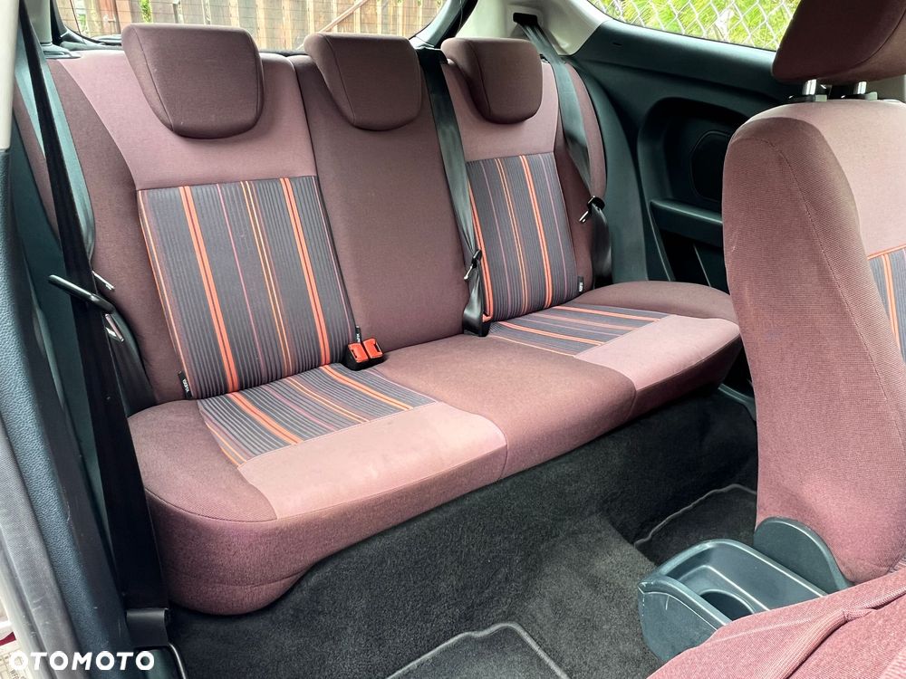 Ford Fiesta 1.25 Ambiente - 10