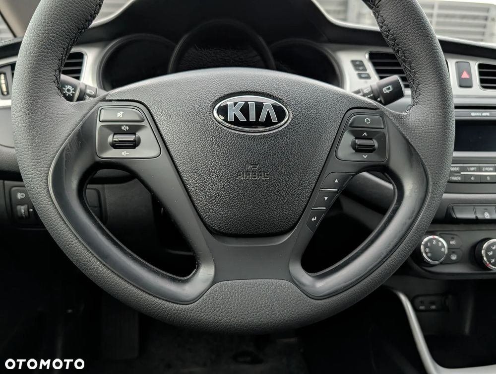Kia Ceed 1.4 CVVT - 23