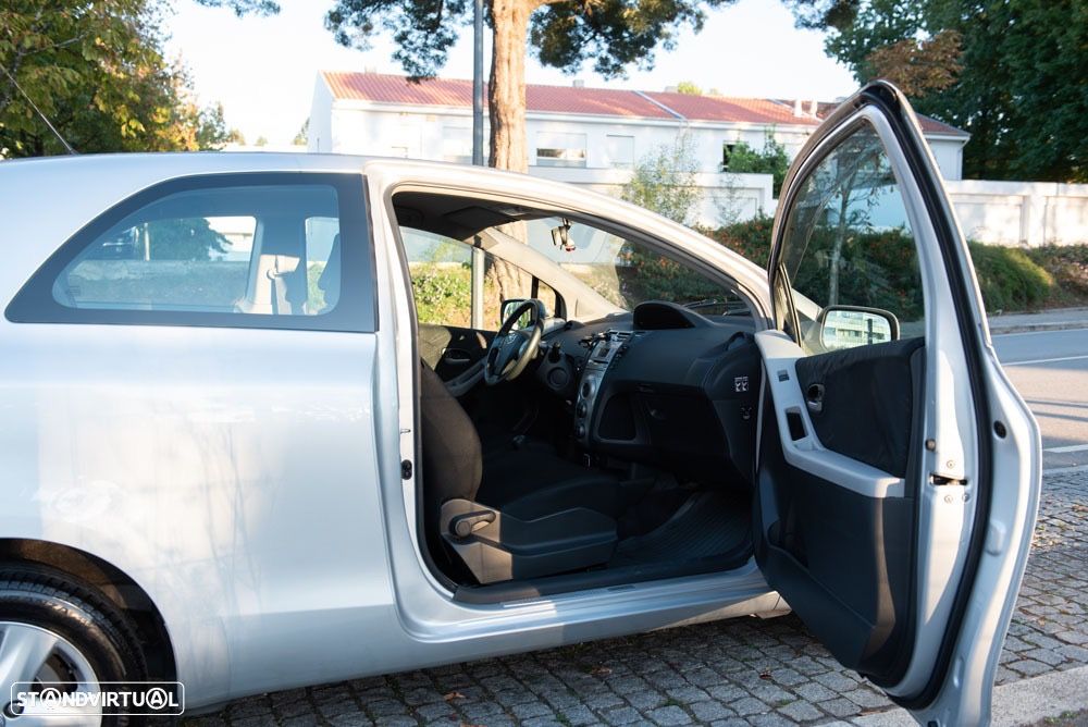Toyota Yaris - 8