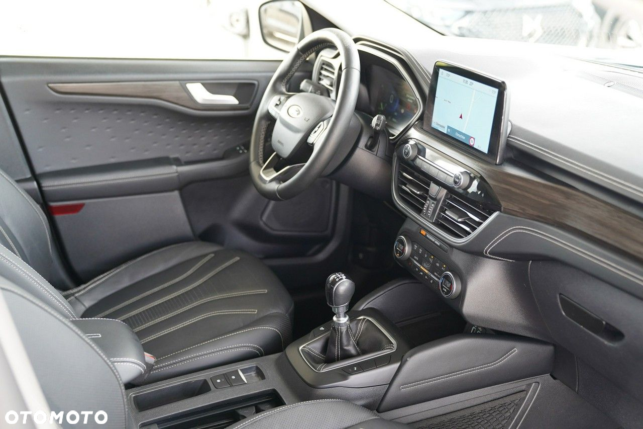 Ford Kuga - 23