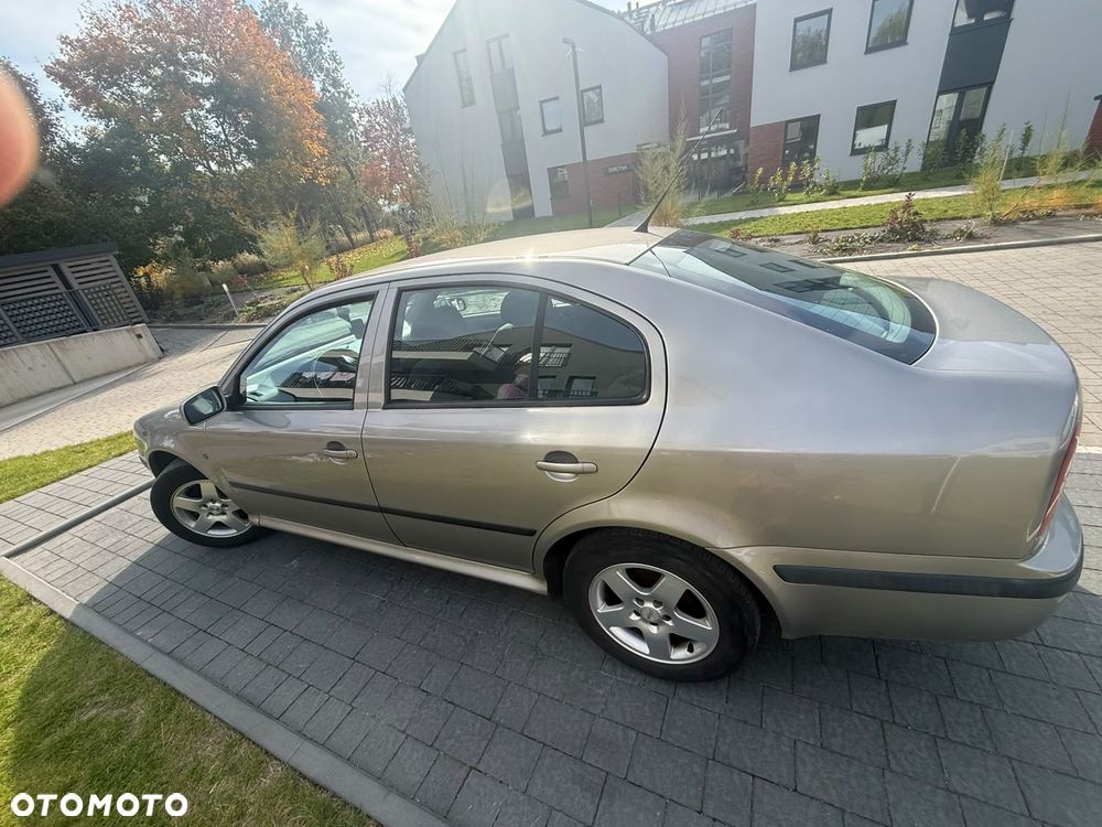 Skoda Octavia - 2